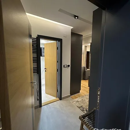 Golija Studiovetkop 카파오닉